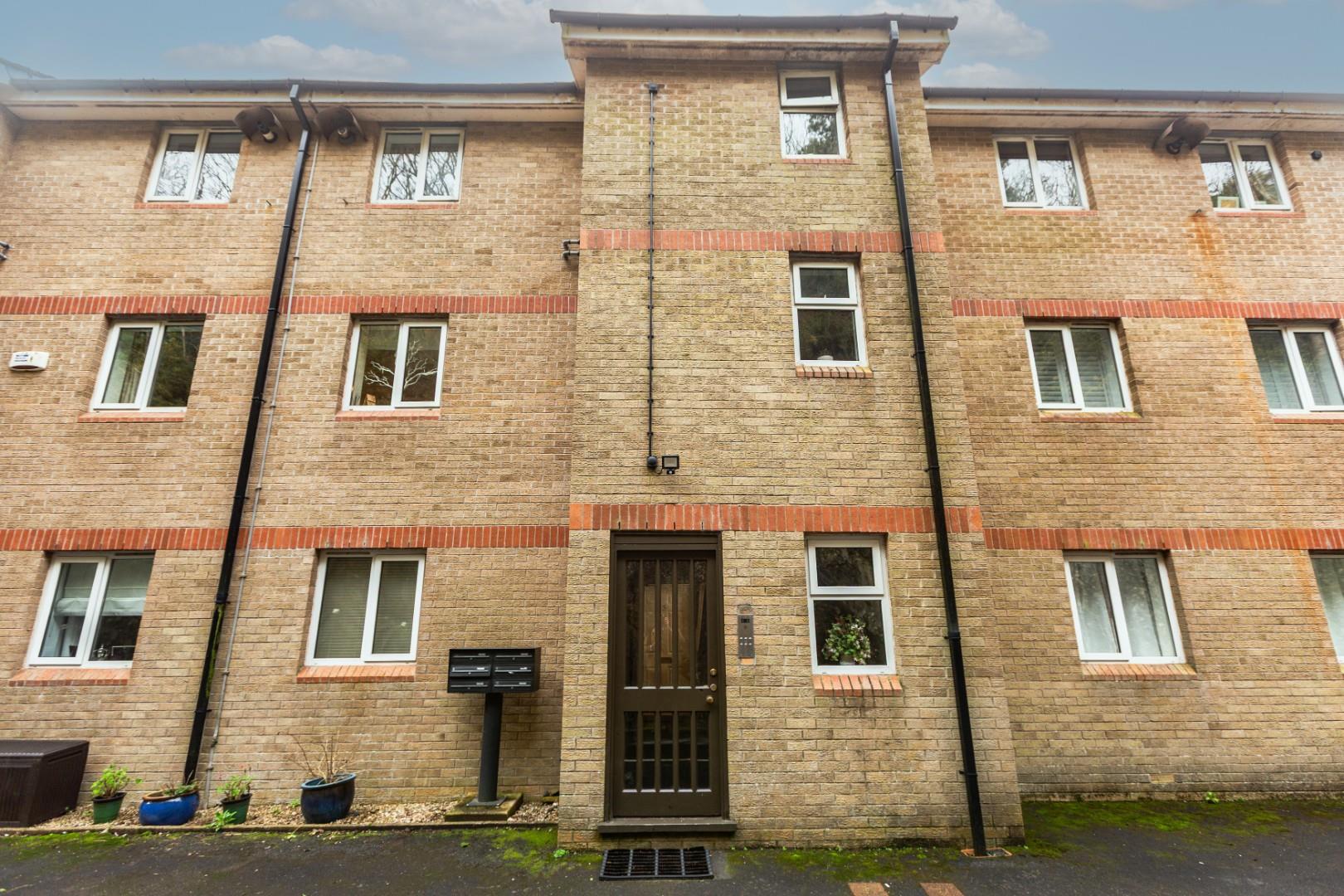 Langland Bay Road, Langland, Swansea, SA3 4QZ